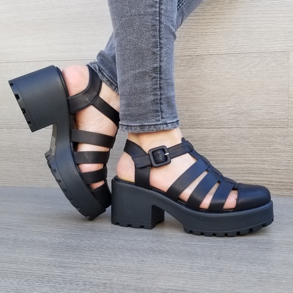 90'sBlack Grunge Chunky Lug Sole Shoes - Picture 5 of 8